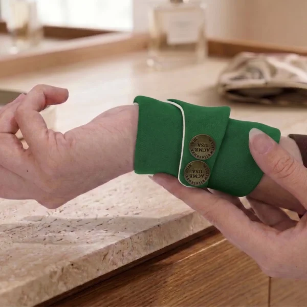Dark Green Wrist Wallet AMB22