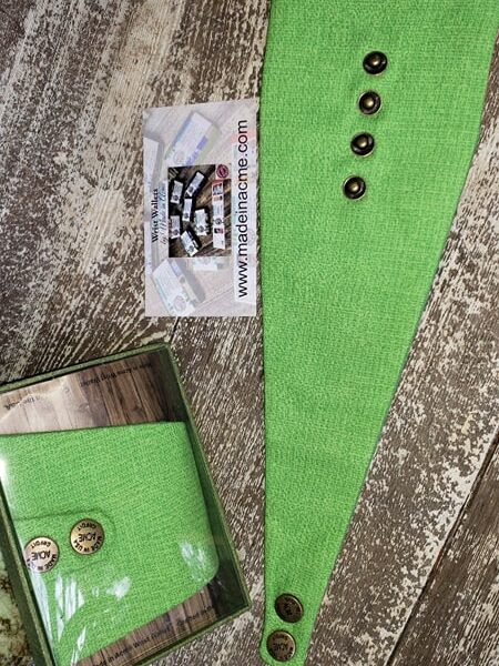 Green Woven Look Wrist Wallet