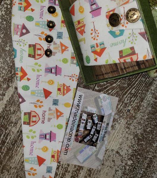 House Cute Homes Wrist Wallet