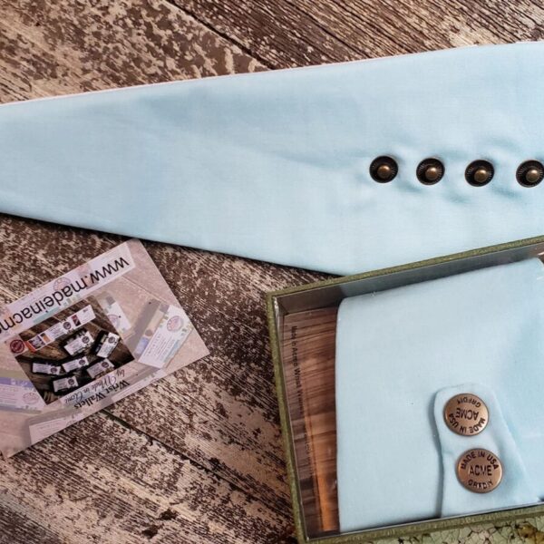 Light Aqua AMB 32 Wrist Wallet