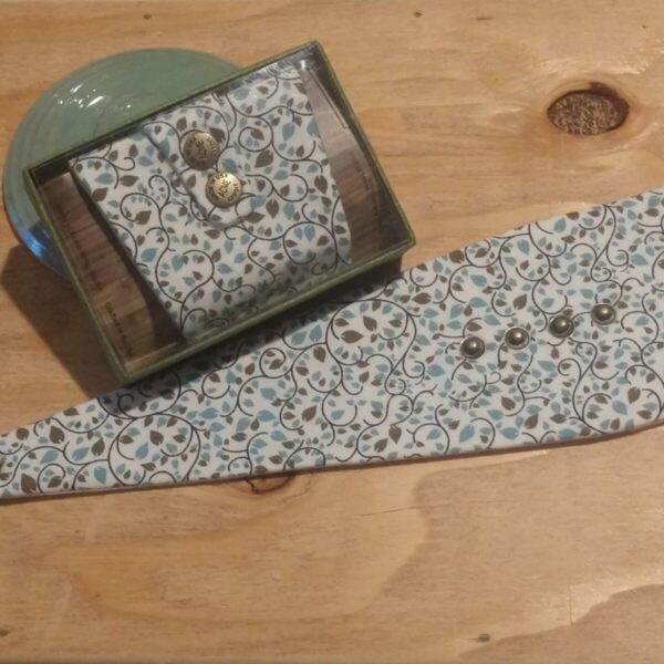 Fine Floral (I) Wrist Wallet