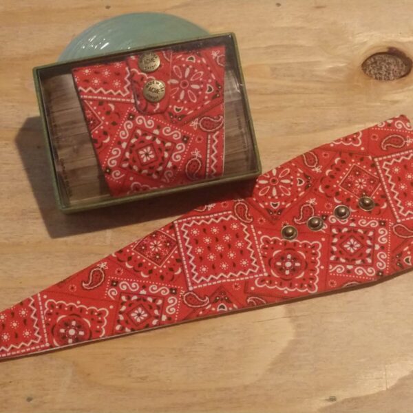 Red Paisley Squares Wrist Wallet