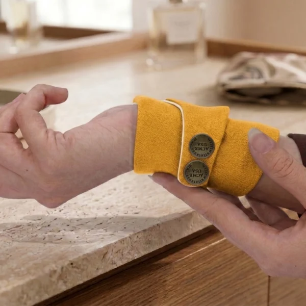 Gold Wrist Wallet AMB68