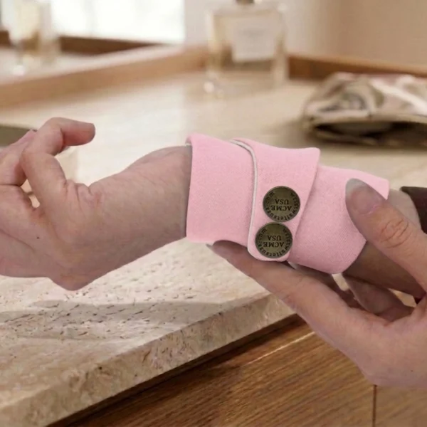 Light Pink Wrist Wallet AMB41