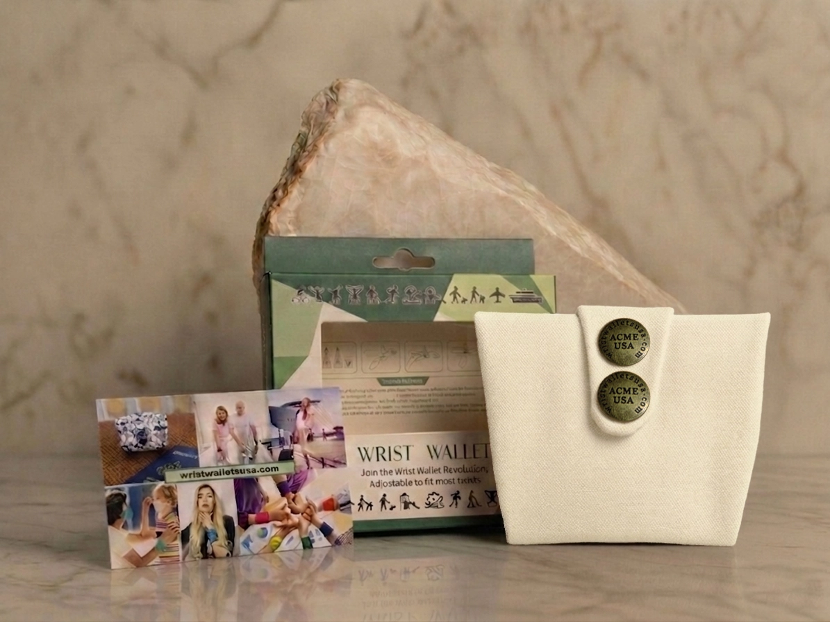 Cream Wrist Wallet AMB57