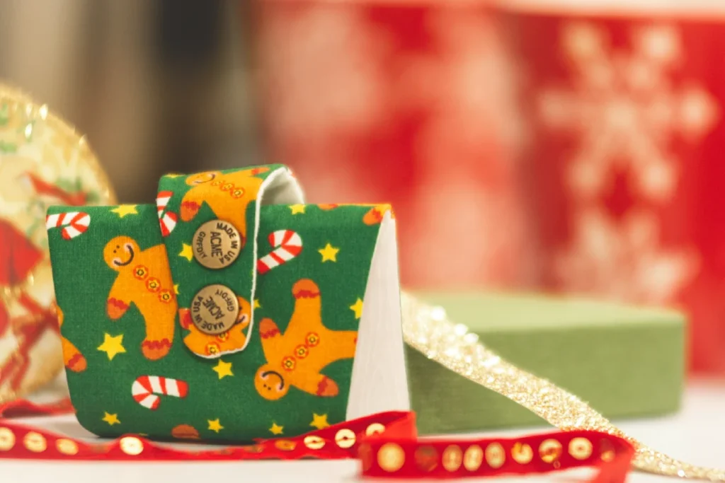 Gingerbread pattern wrist wallet close-up